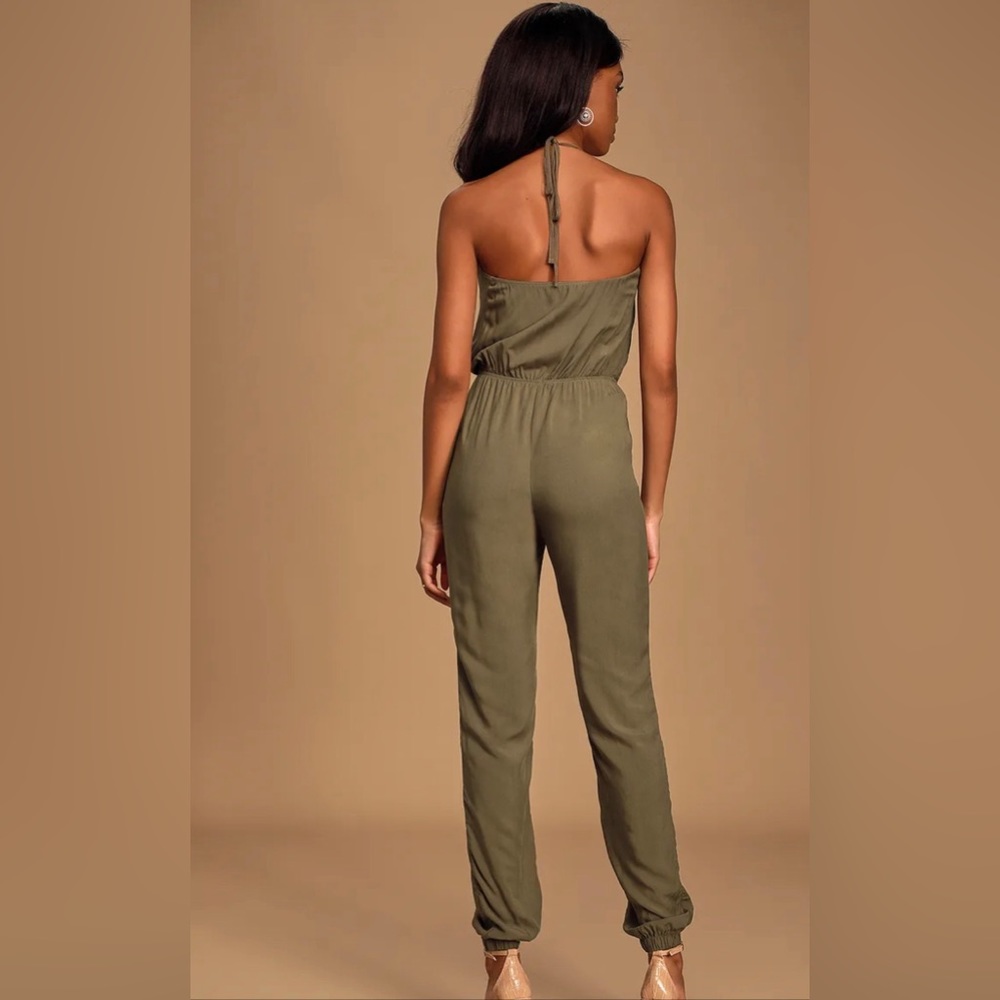 Lulu’s Halter Jumpsuit NWOT Olive Green Size S - Picture 3 of 4
